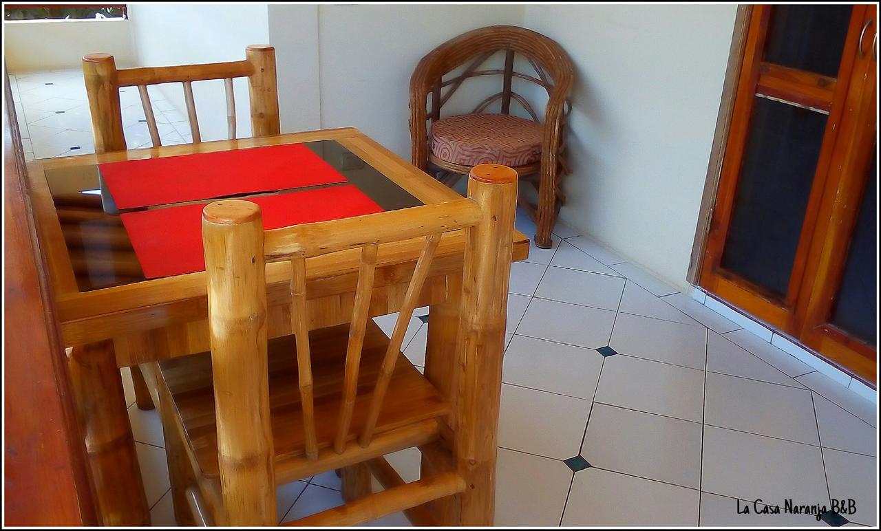 Bed&Breakfast La Casa Naranja Olon Luaran gambar